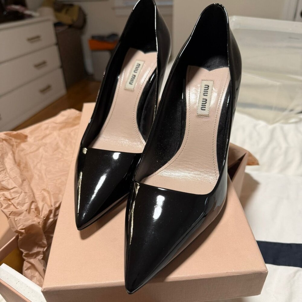Miu Miu Black patent heel